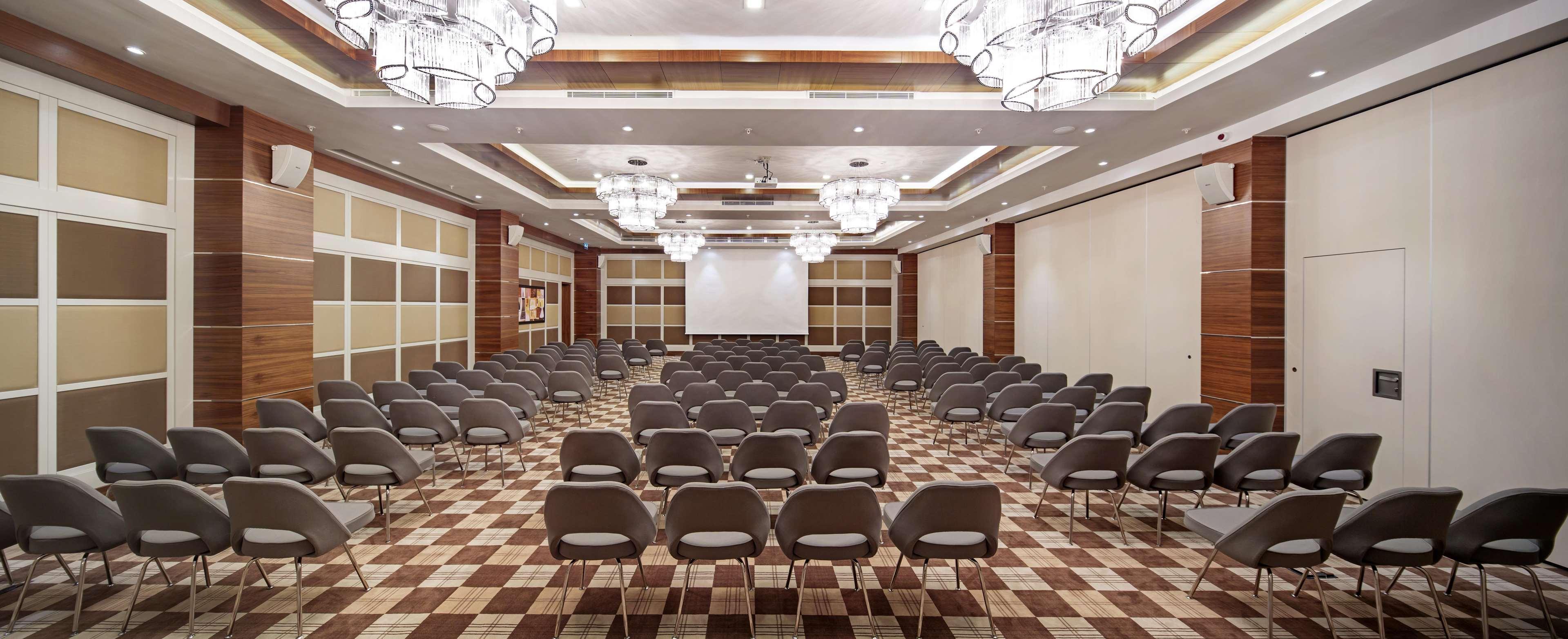 Doubletree By Hilton קוסדסי מראה חיצוני תמונה