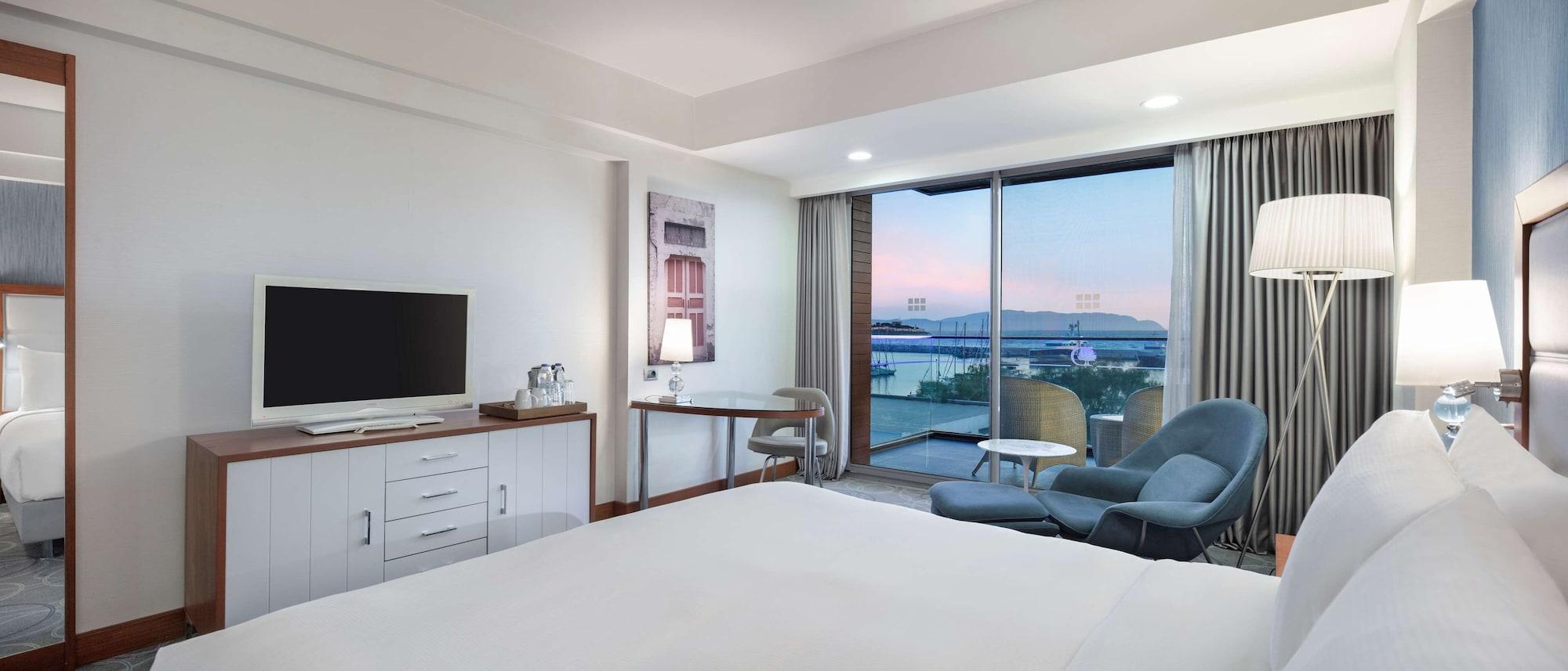 Doubletree By Hilton קוסדסי מראה חיצוני תמונה
