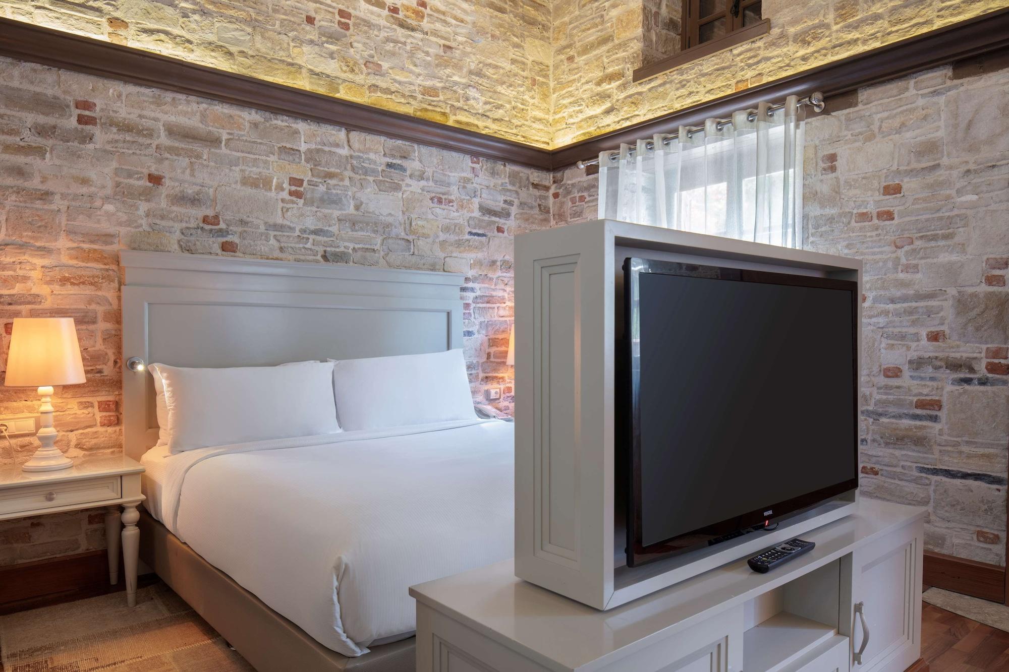 Doubletree By Hilton קוסדסי מראה חיצוני תמונה