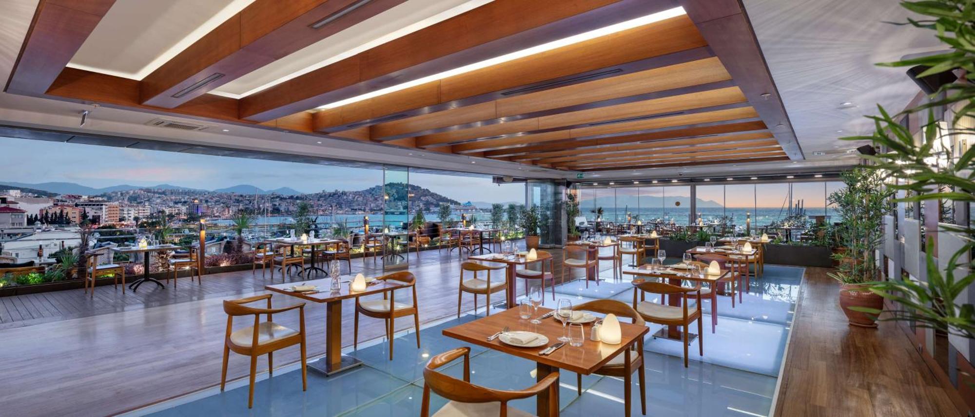 Doubletree By Hilton קוסדסי מראה חיצוני תמונה