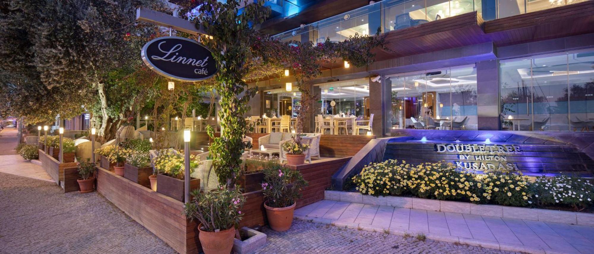 Doubletree By Hilton קוסדסי מראה חיצוני תמונה