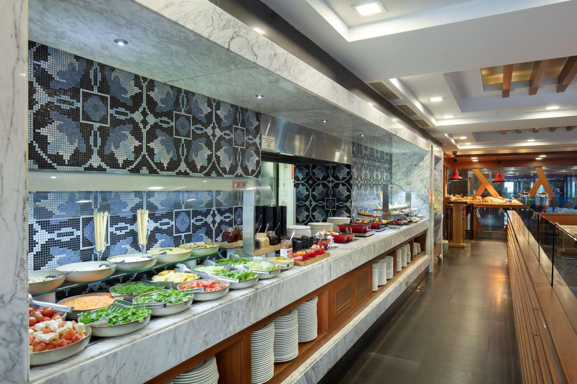 Doubletree By Hilton קוסדסי מראה חיצוני תמונה